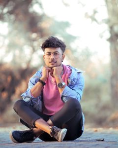 Top most popular poses for Men