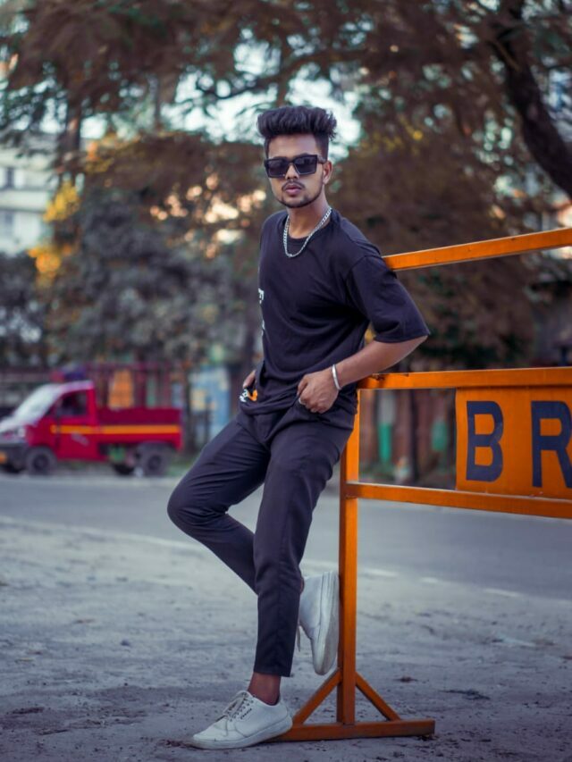 Top most popular poses for Men 2022